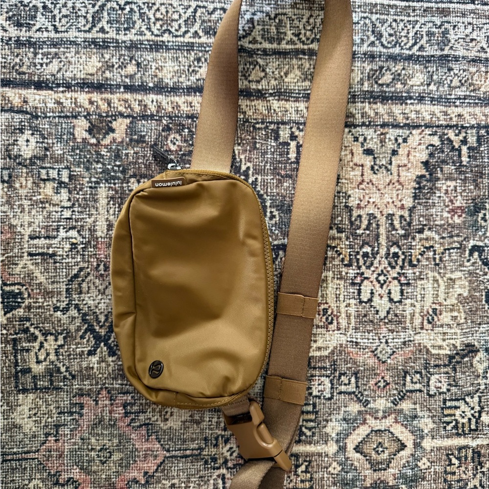 Lululemon Athletica Brown Belt Bag with Versatile Design